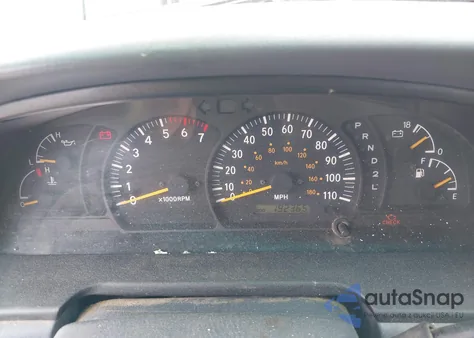 2000 Toyota Tundra Sr5 V8 z USA, uszkodzony, nr VIN 5TBRT3416YS077816